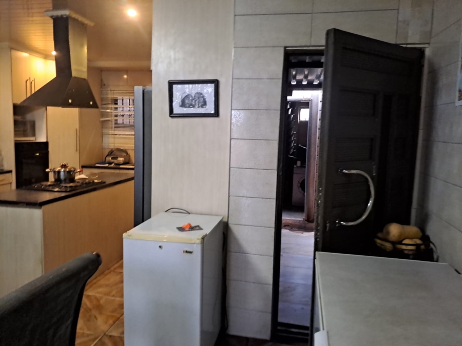 3 Bedroom Property for Sale in Geelhoutpark North West